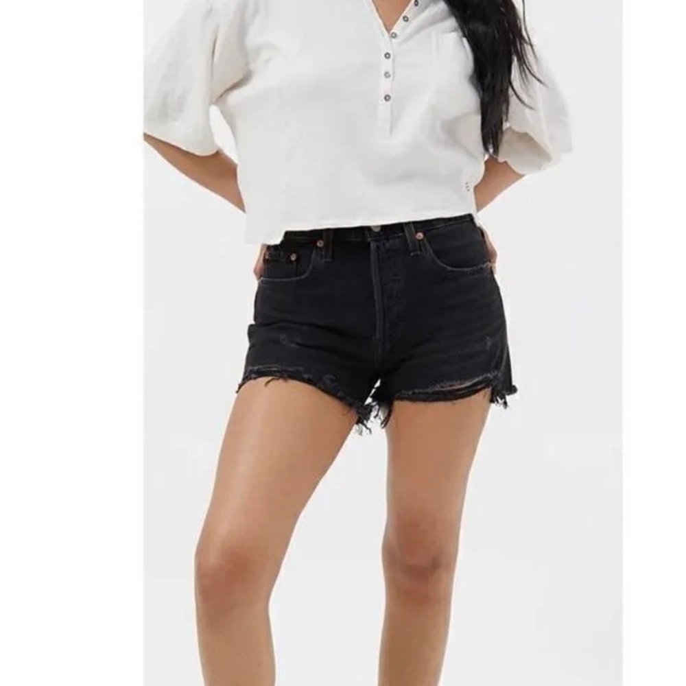 Levi’s High Rise Ribcage Black Denim Shorts